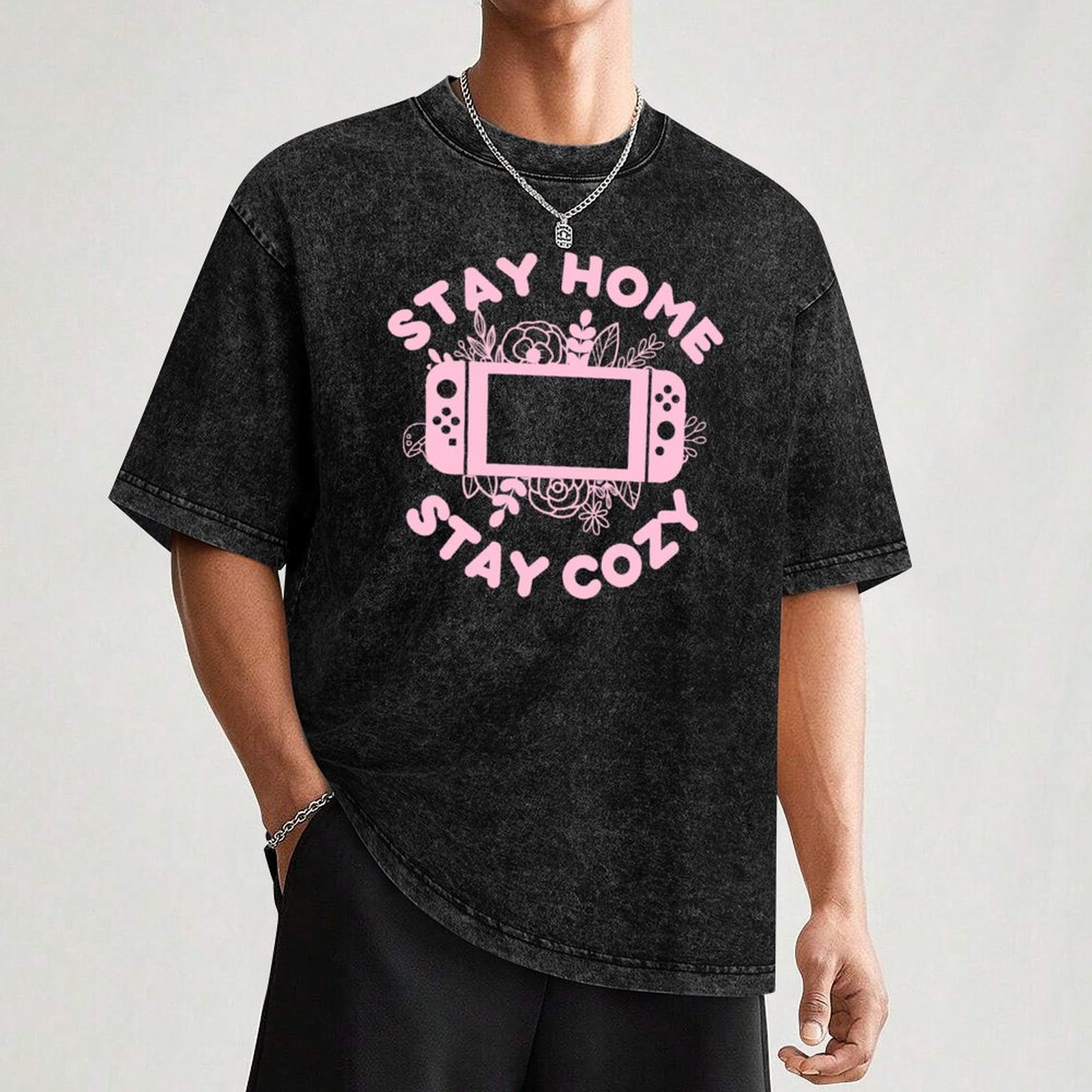Stay Home, Stay Cozy (Gaming C - Gaming Console Letters recension och pris